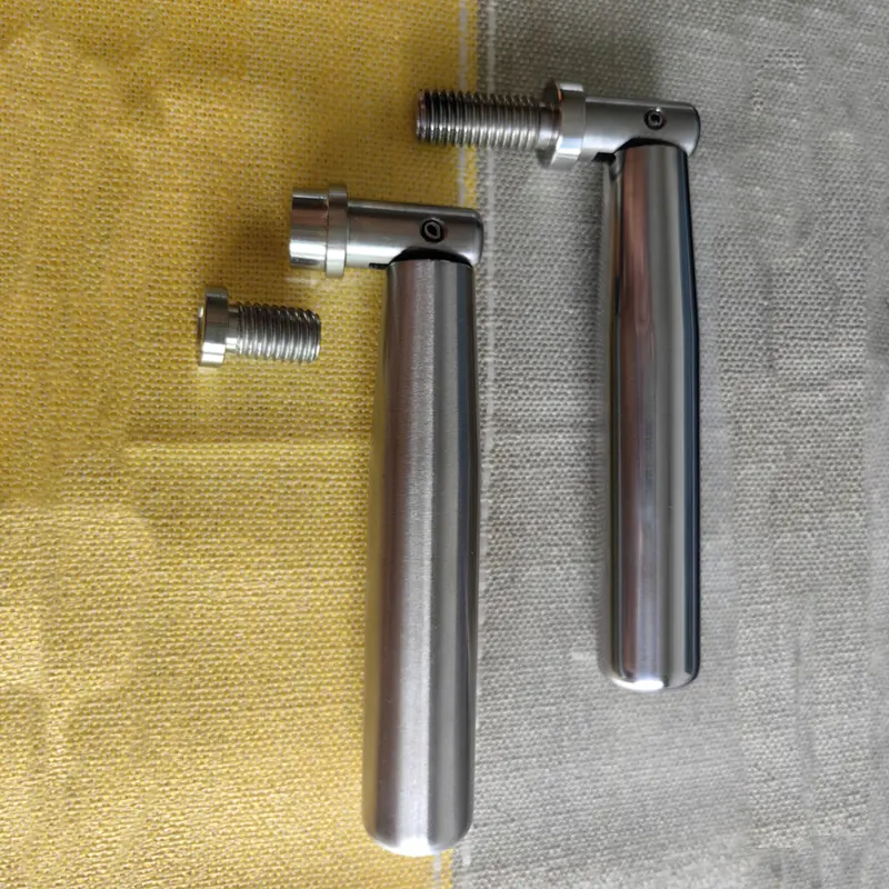 3 Folding Handles