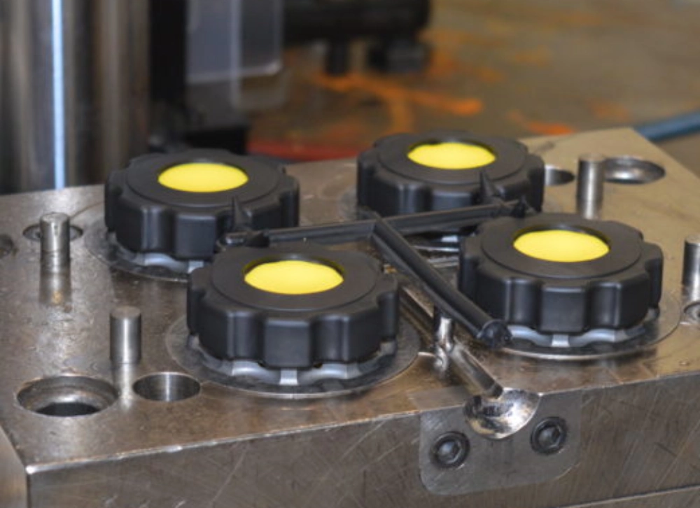 How Does A Plastic Clamping Knob Improve Equipment